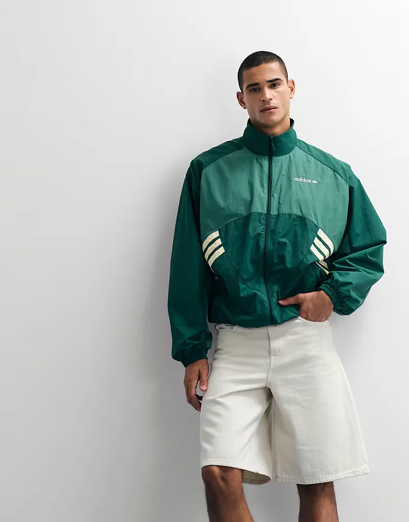 Куртка спортивная Munich тканая Adidas Originals, зеленый — фото 3