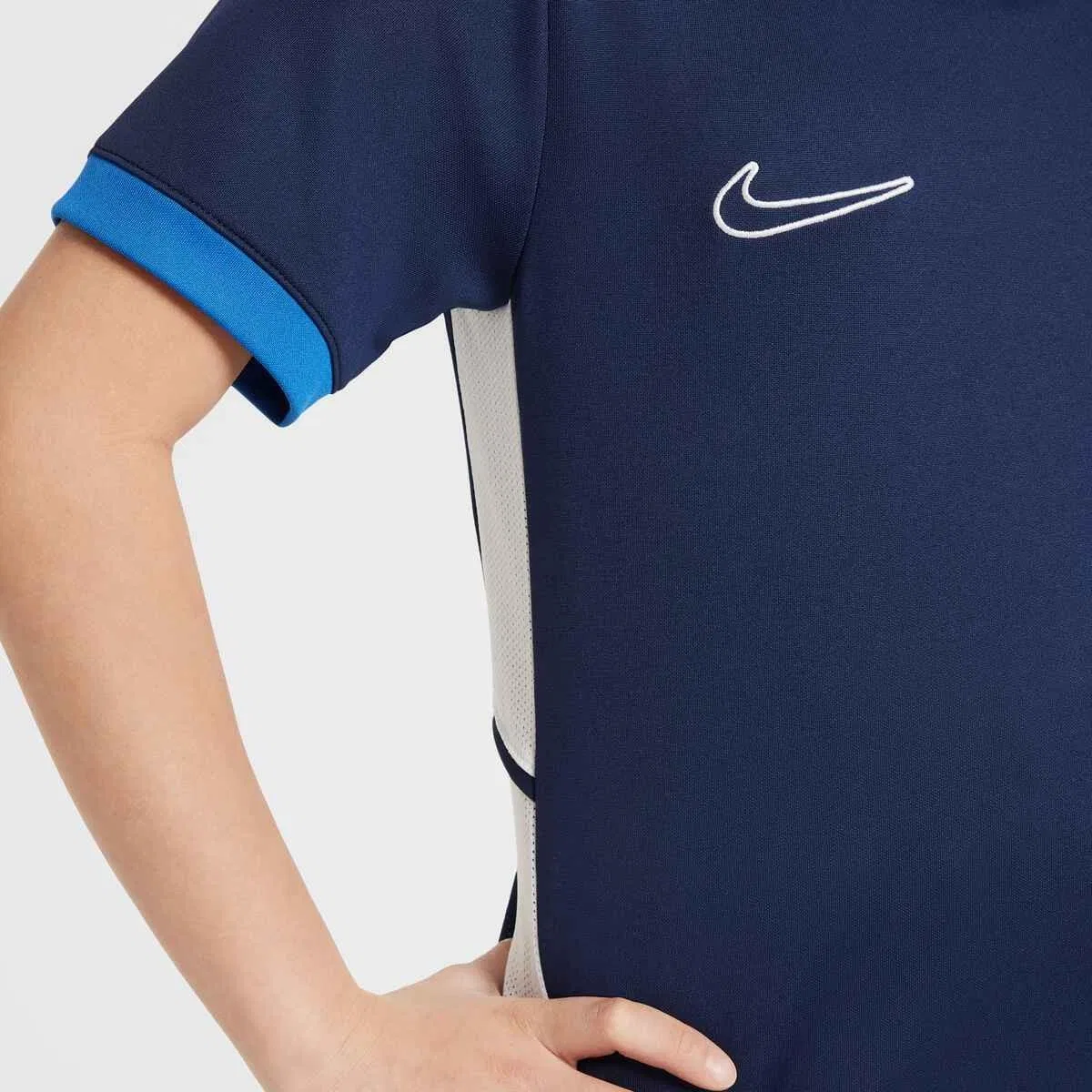 Детская футболка с технологией Dri-FIT Academy 25 Nike, Kosmosblau Konigsblau Weiss — фото 4