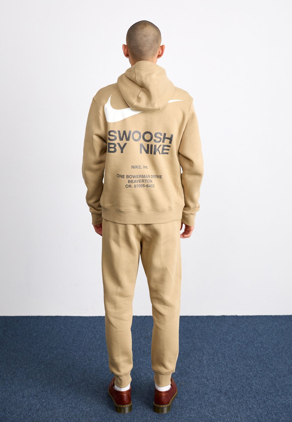 

Толстовка с капюшоном HOODIE Nike Sportswear, бежевый