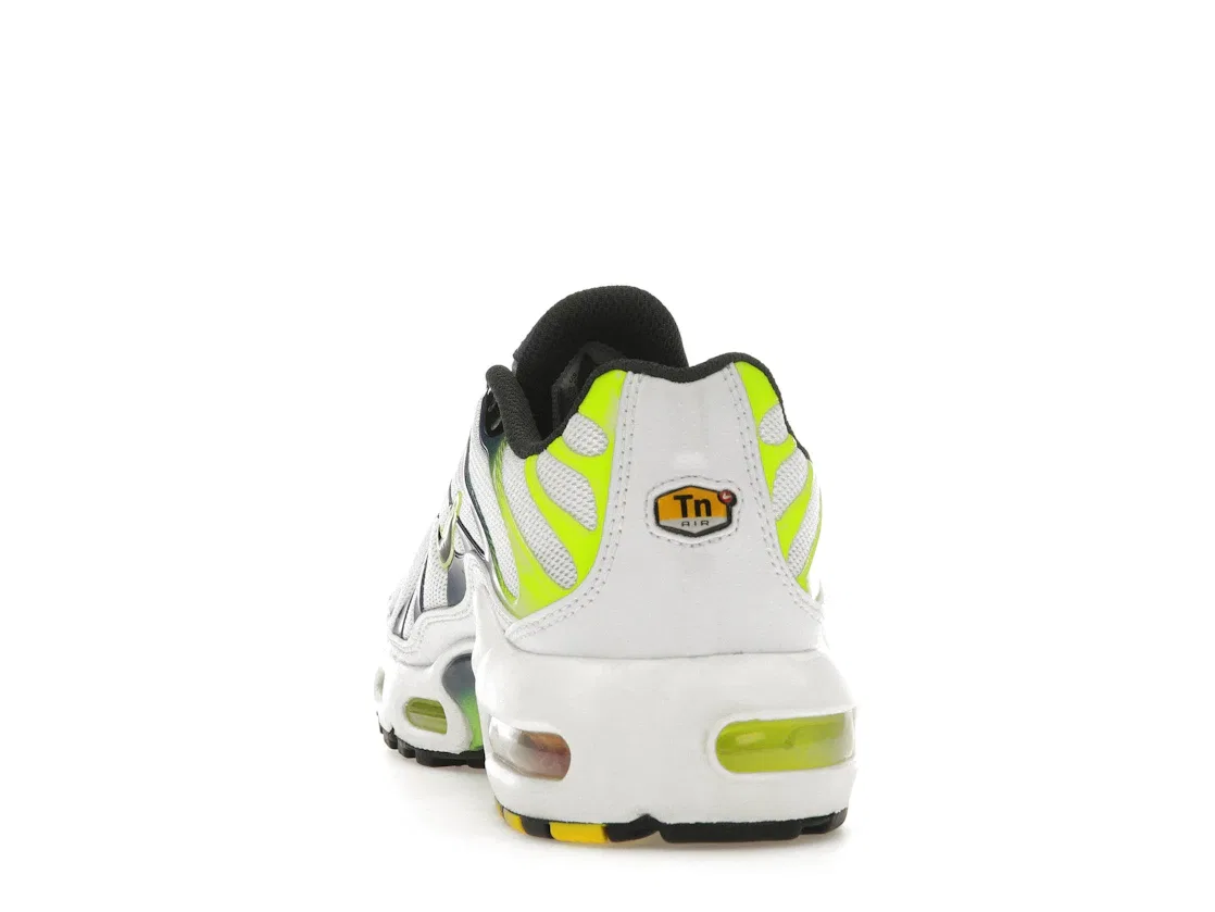 Детские кроссовки Lifestyle Nike Air Max Plus, White/Black/Forest Green — фото 4