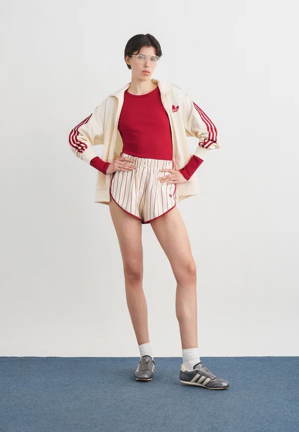 Спортивная куртка Firebird свободного кроя - тренировочная куртка Adidas Originals, красный/ванильный — фото 2