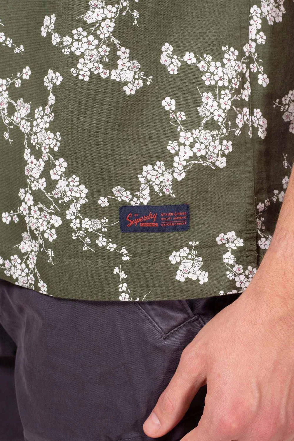 Мужская рубашка с принтом Camicia uomo con stampa ciliegi Superdry, Grun Bunt — фото 4