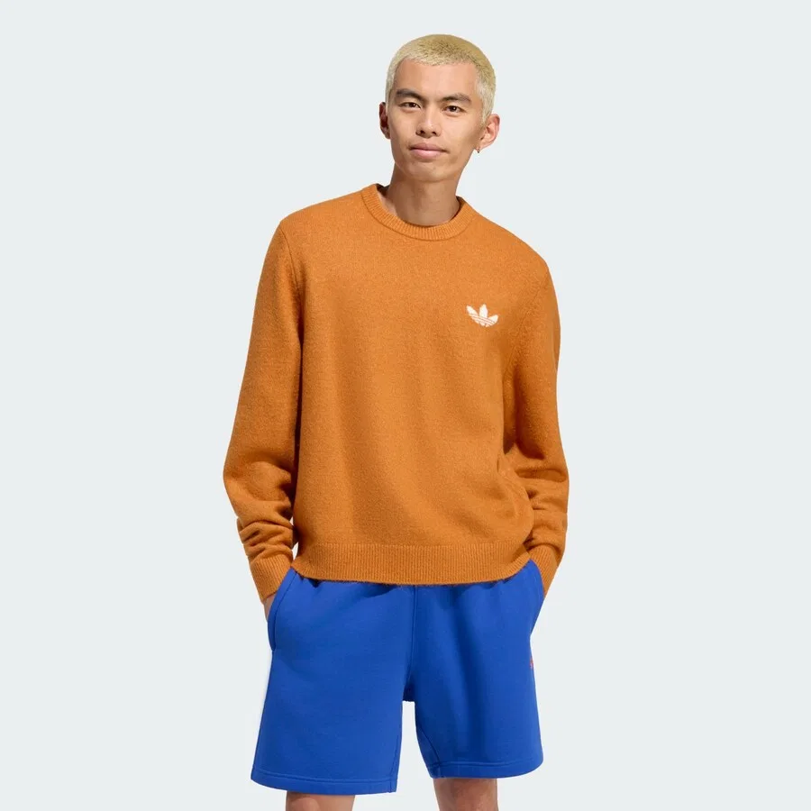 Свитер ADIDAS ORIGINALS 'Trefoils Essentials' цвета охры — фото 2