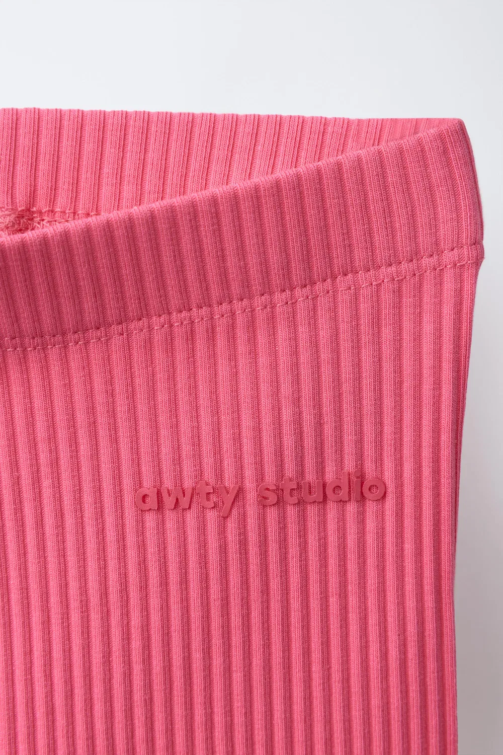 Велолеггинсы в рубчик с тисненым текстом ZARA, Coral — фото 3