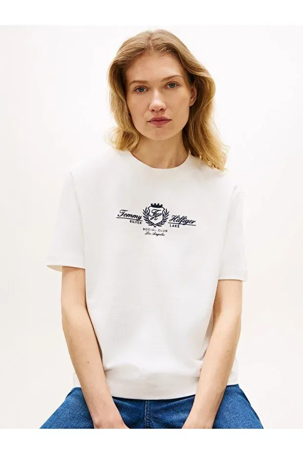 Женская футболка с коротким рукавом Varsity crest mdrn c Tommy Hilfiger, Ybl Ecru — фото 4