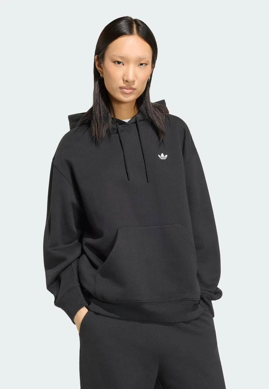 Толстовка Adidas Originals Essentials черного цвета — фото 2