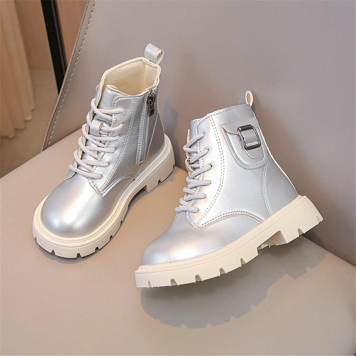 Детские зимние ботинки для девочек из замши с мехом SHOPESSA, Silver — фото 2