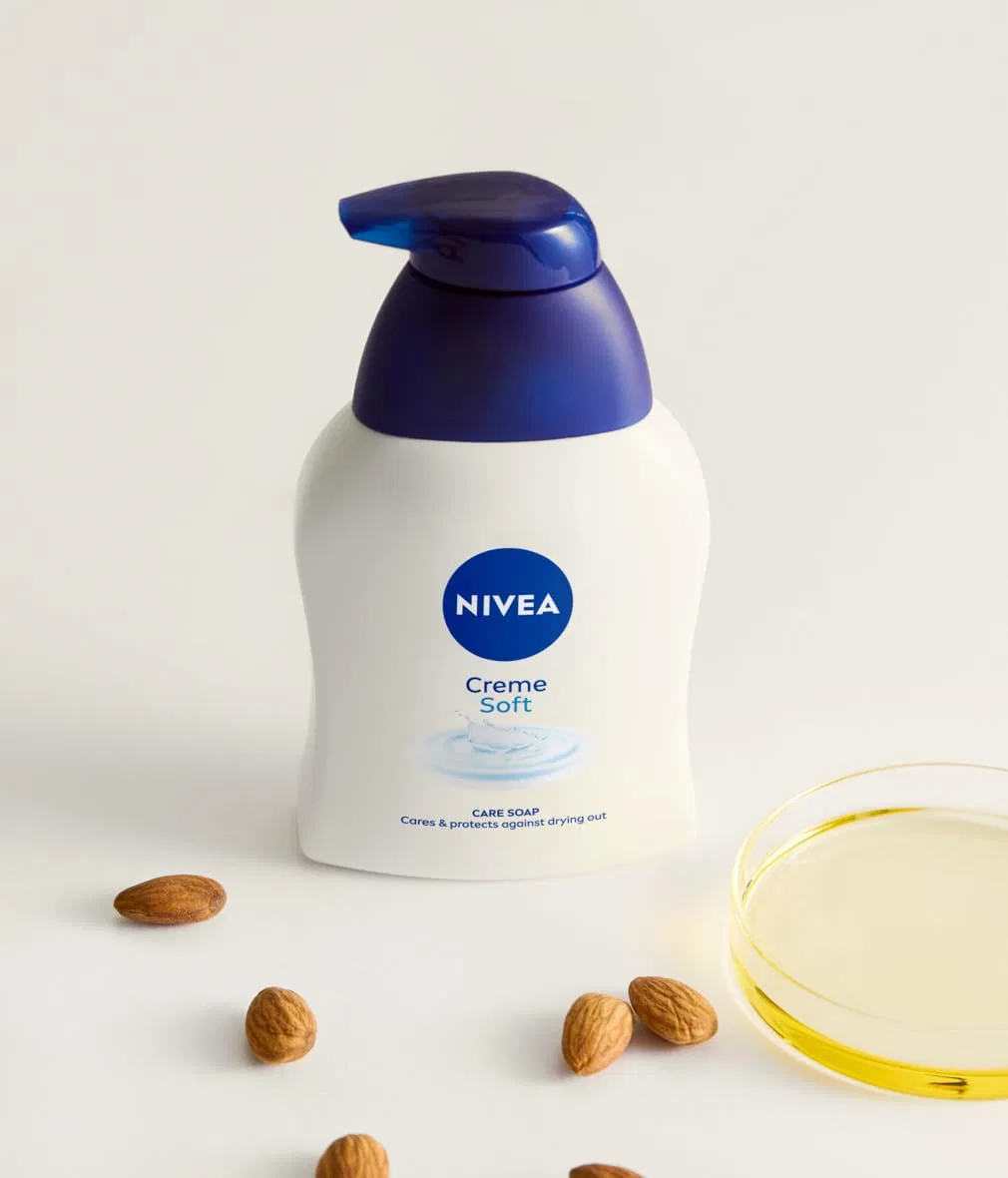 Жидкое мыло для рук и тела с миндальным маслом NIVEA, набор 6x250 мл, Белый — фото 2