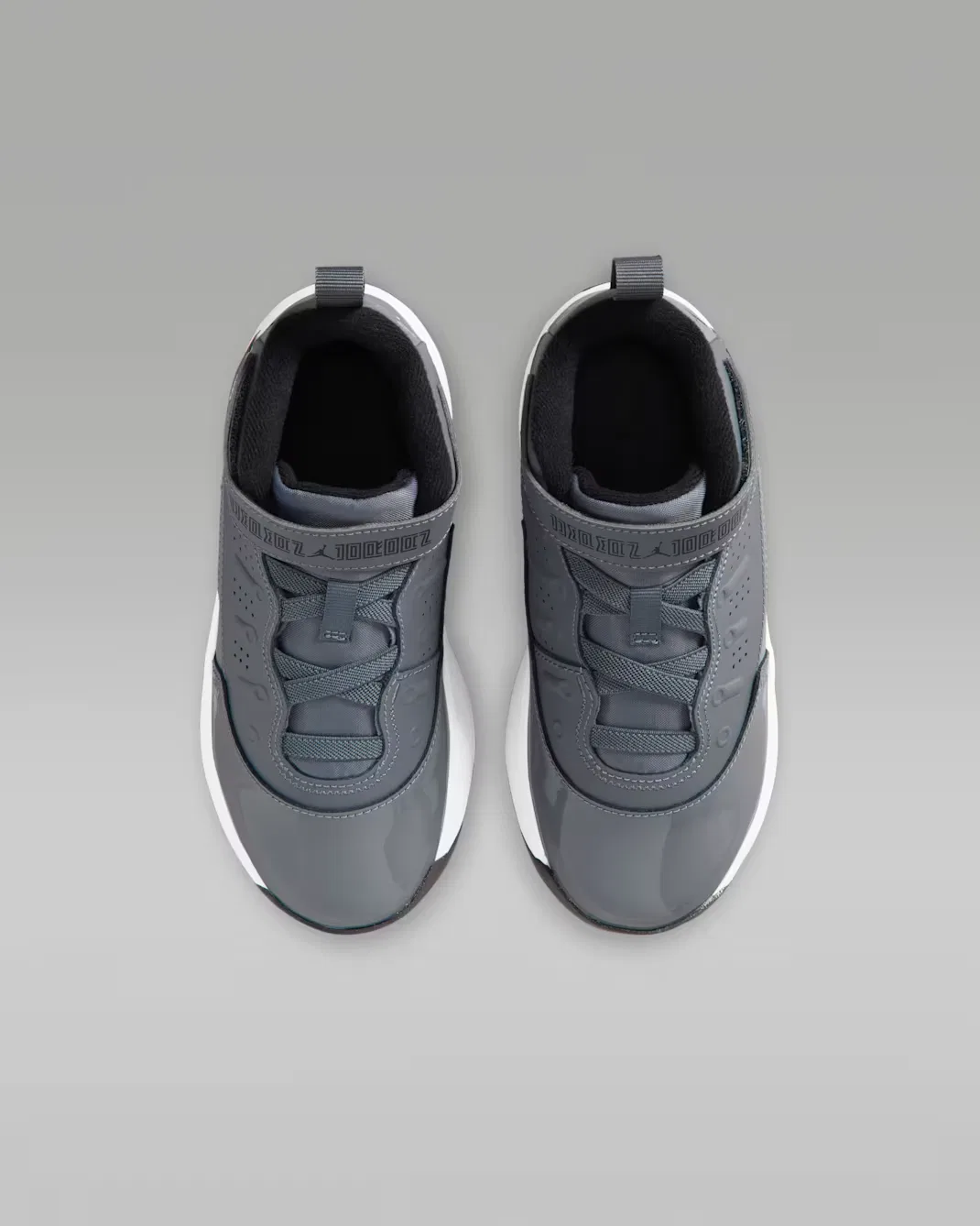 Детские кроссовки Jordan Max Aura 7, Cool Grey/White/Black — фото 4