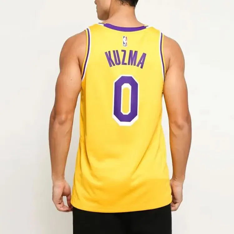 Джерси баскетбольное с принтом Swingmen Kyle Kuzma Nike, желтый — фото 4