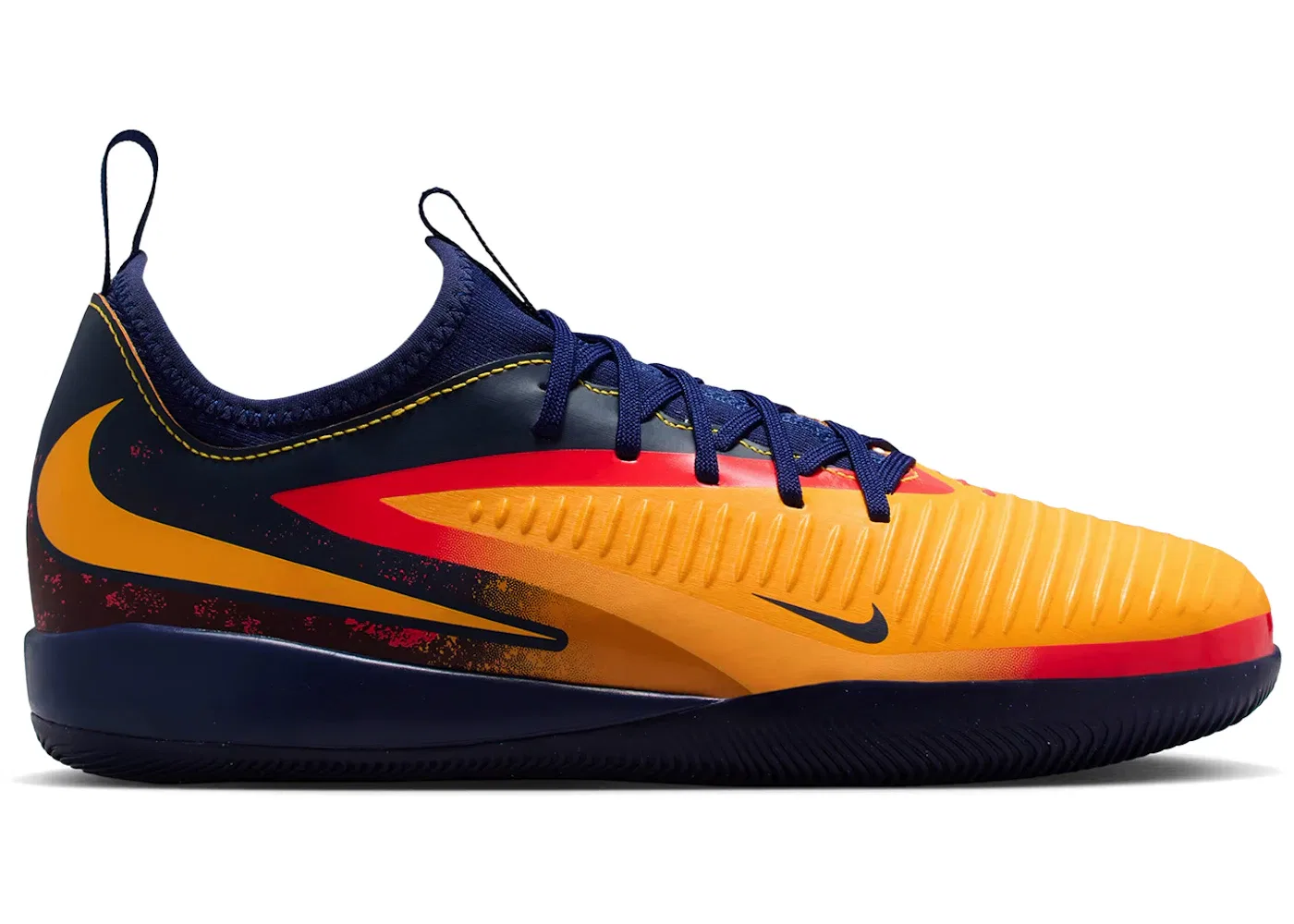 Детские кроссовки для активного отдыха Nike Phantom 6 Low Academy IC, Laser Orange/Blue Void/Lemon Venom