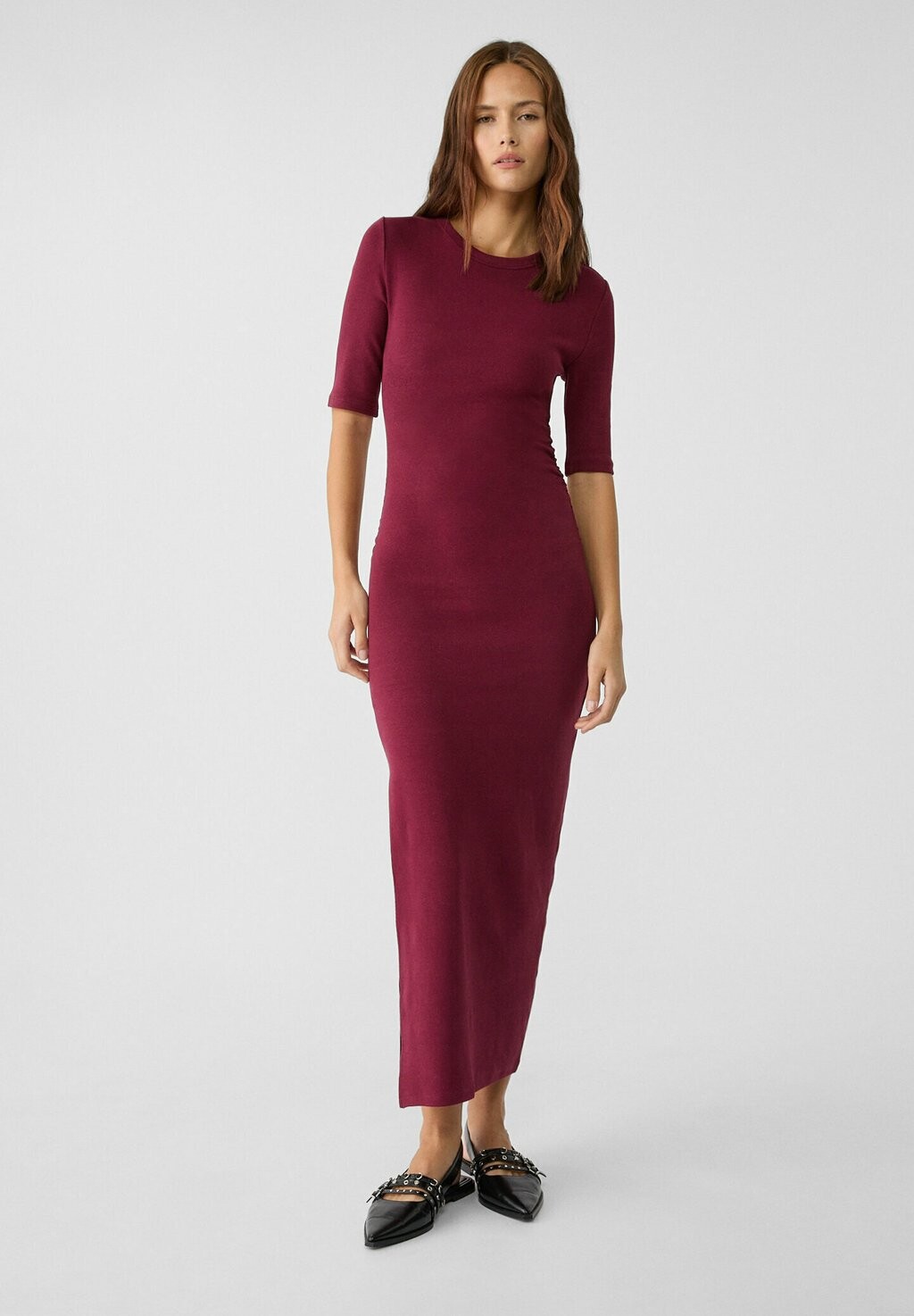 

Платье макси GATHERED Stradivarius, темно-красный