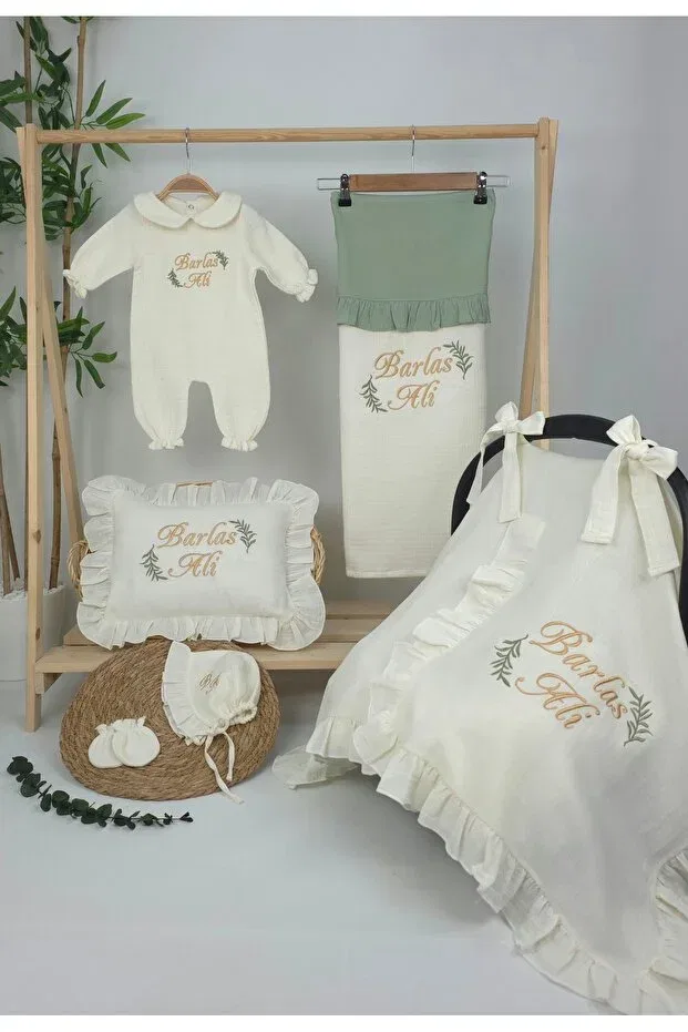 Детский комплект для выписки из роддома из муслина с вышивкой Gros Shop, Ekru-1 — фото 3