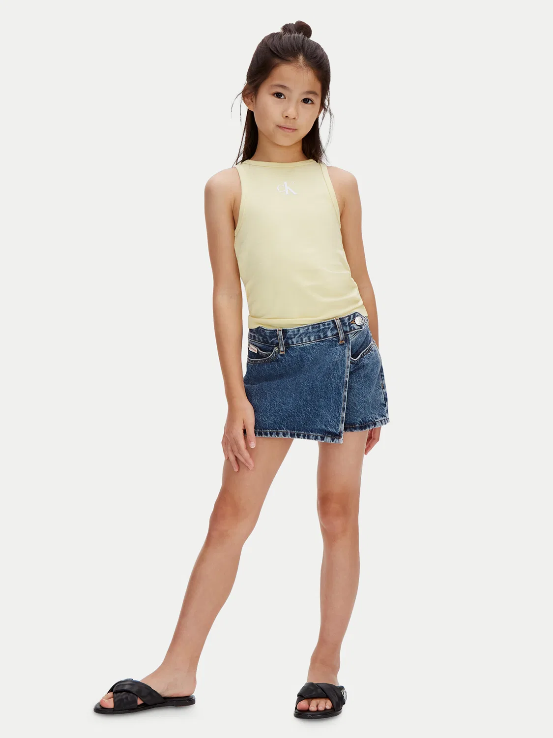 Джинсовая юбка стандартного кроя для девочки Calvin Klein Jeans, темно-синий — фото 2
