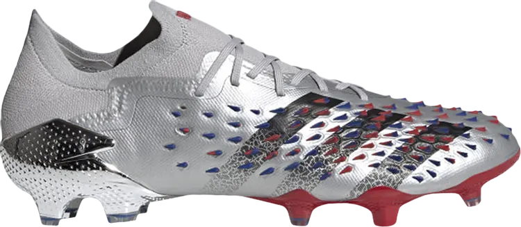 

Бутсы Adidas Predator Freak.1 FG 'Showpiece Pack', серебряный