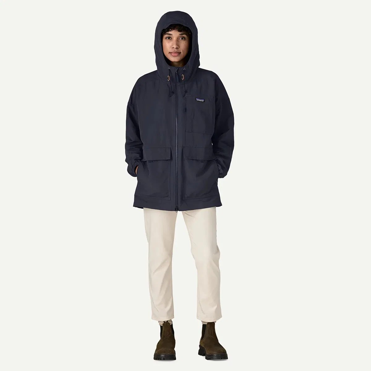 Женская ветровка из переработанного нейлона Skysail unlined parka Patagonia, Weathered Stone — фото 3