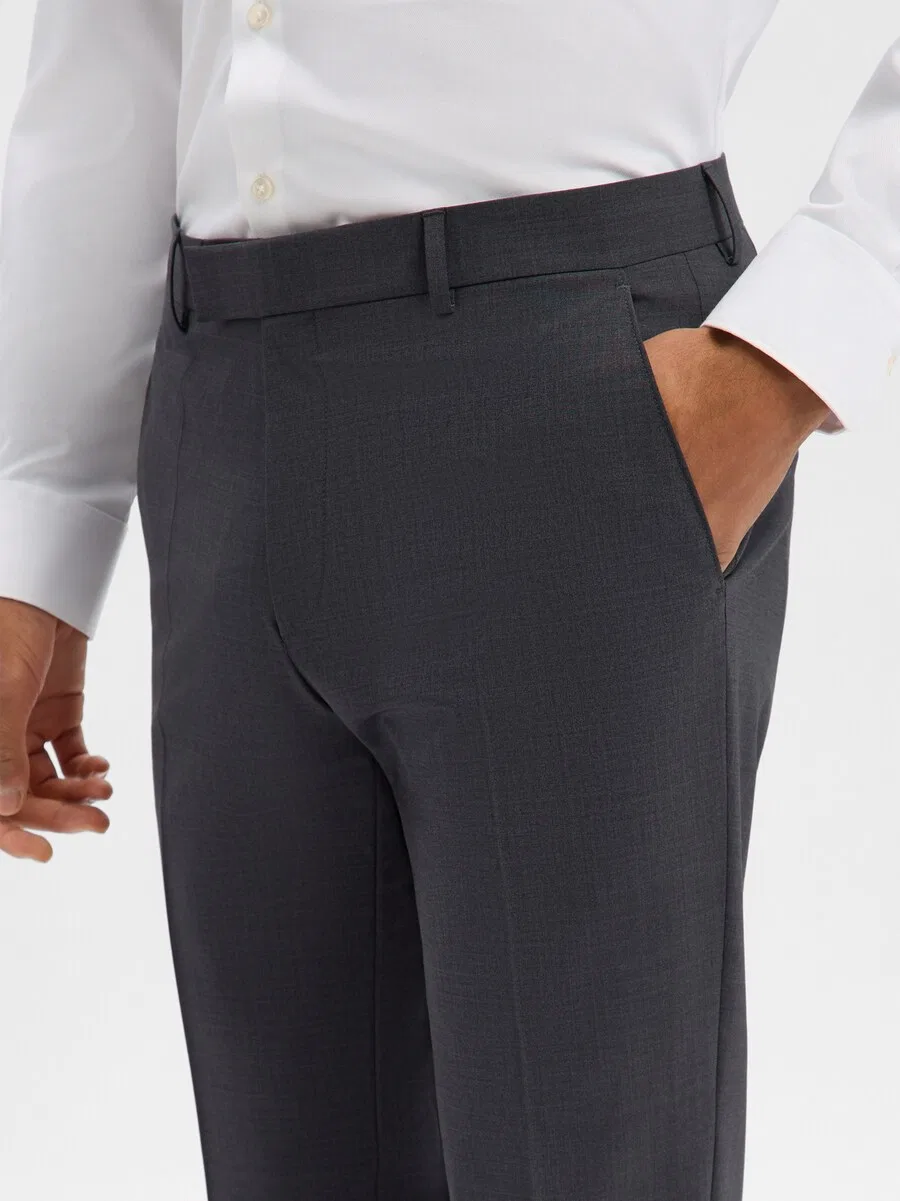 Брюки BOSS Regular Pleated Pants 'Leon' цвета антрацит — фото 2