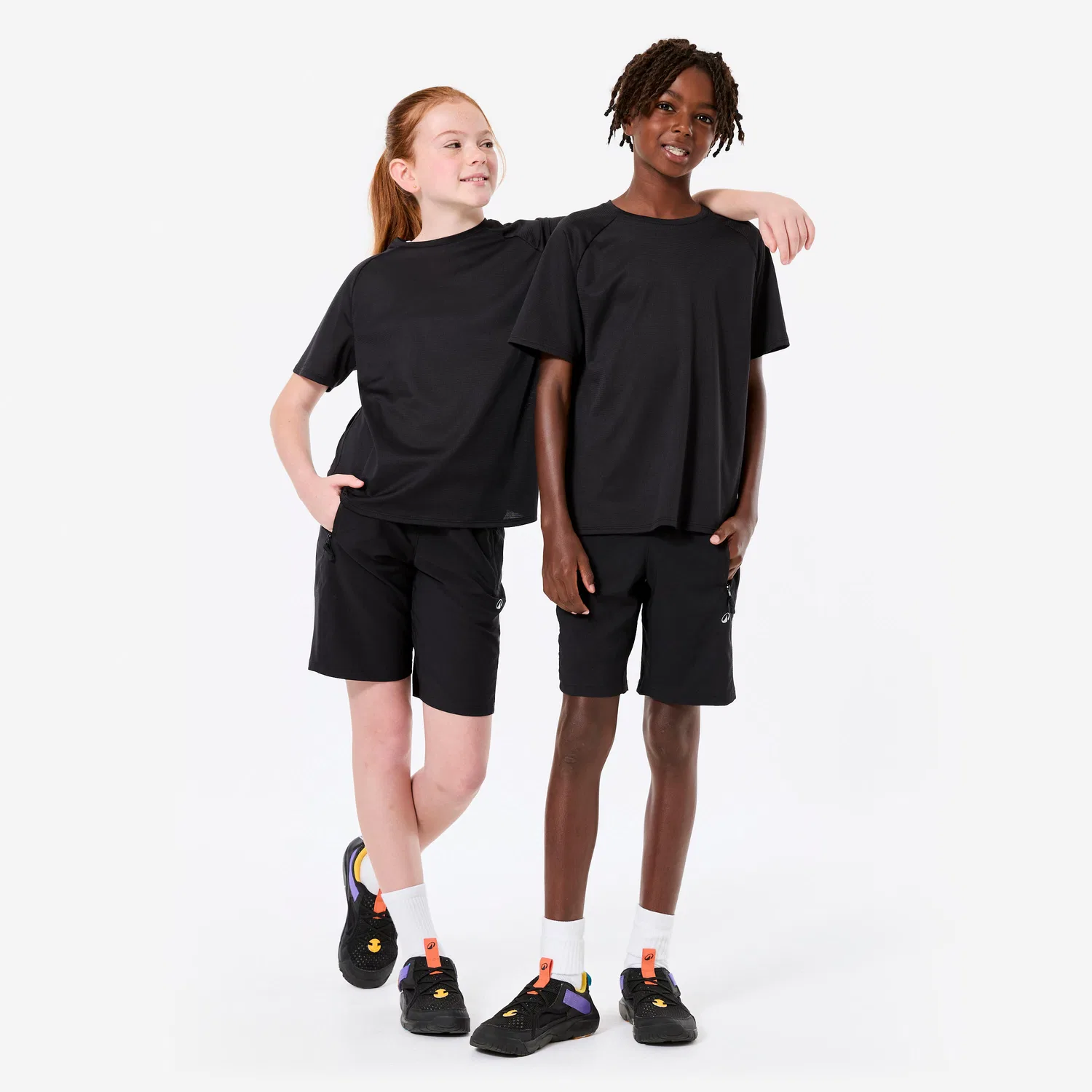 Детская синтетическая футболка Decathlon, Rauchschwarz — фото 2