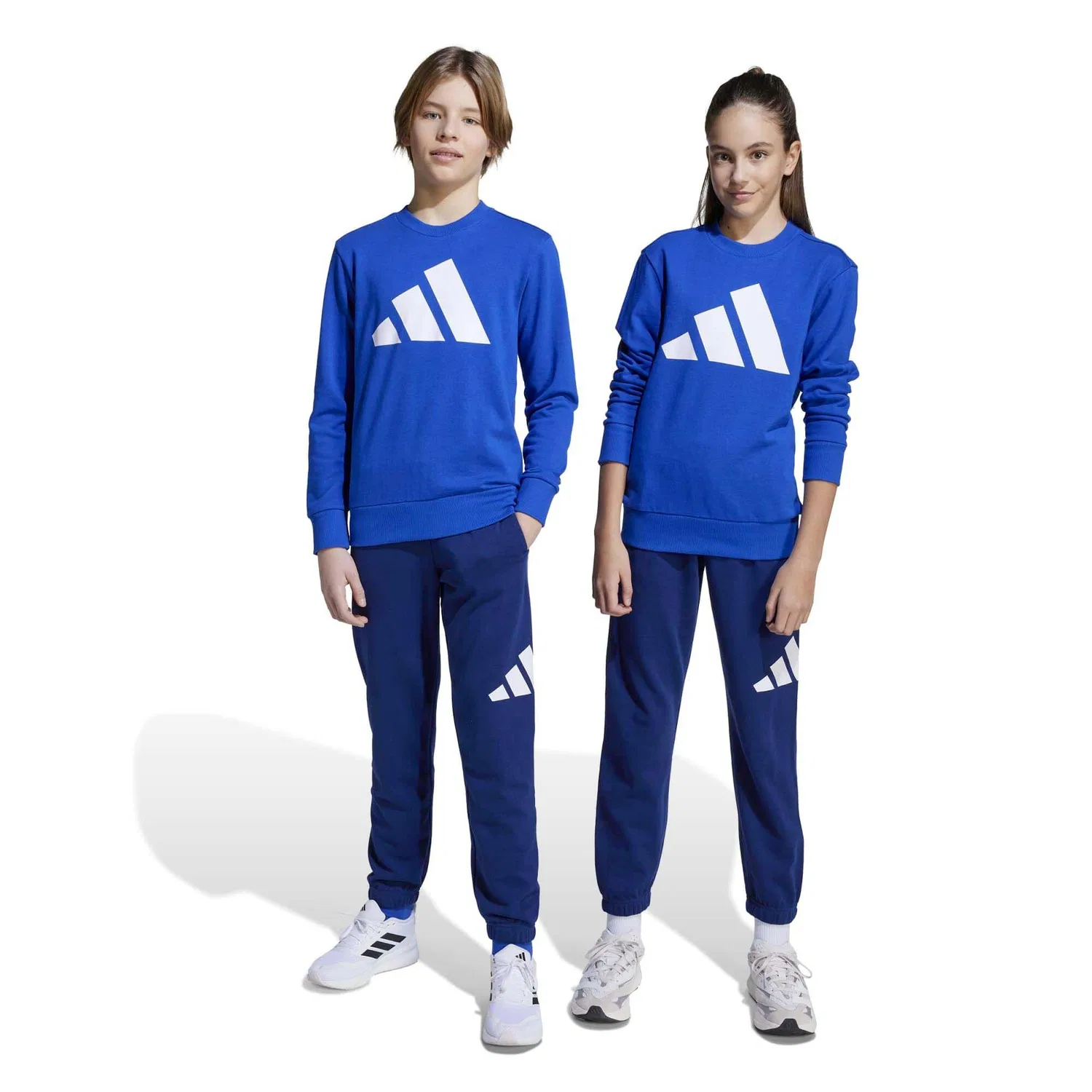 Детский спортивный костюм с принтом 3-Streifen J BL FT JOG 240 Adidas, Konigsblau — фото 2