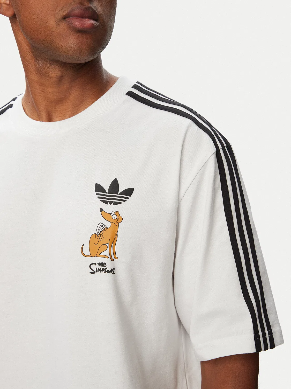 Мужская футболка стандартного кроя Little Santas Helper Graphic Adidas, белый — фото 4