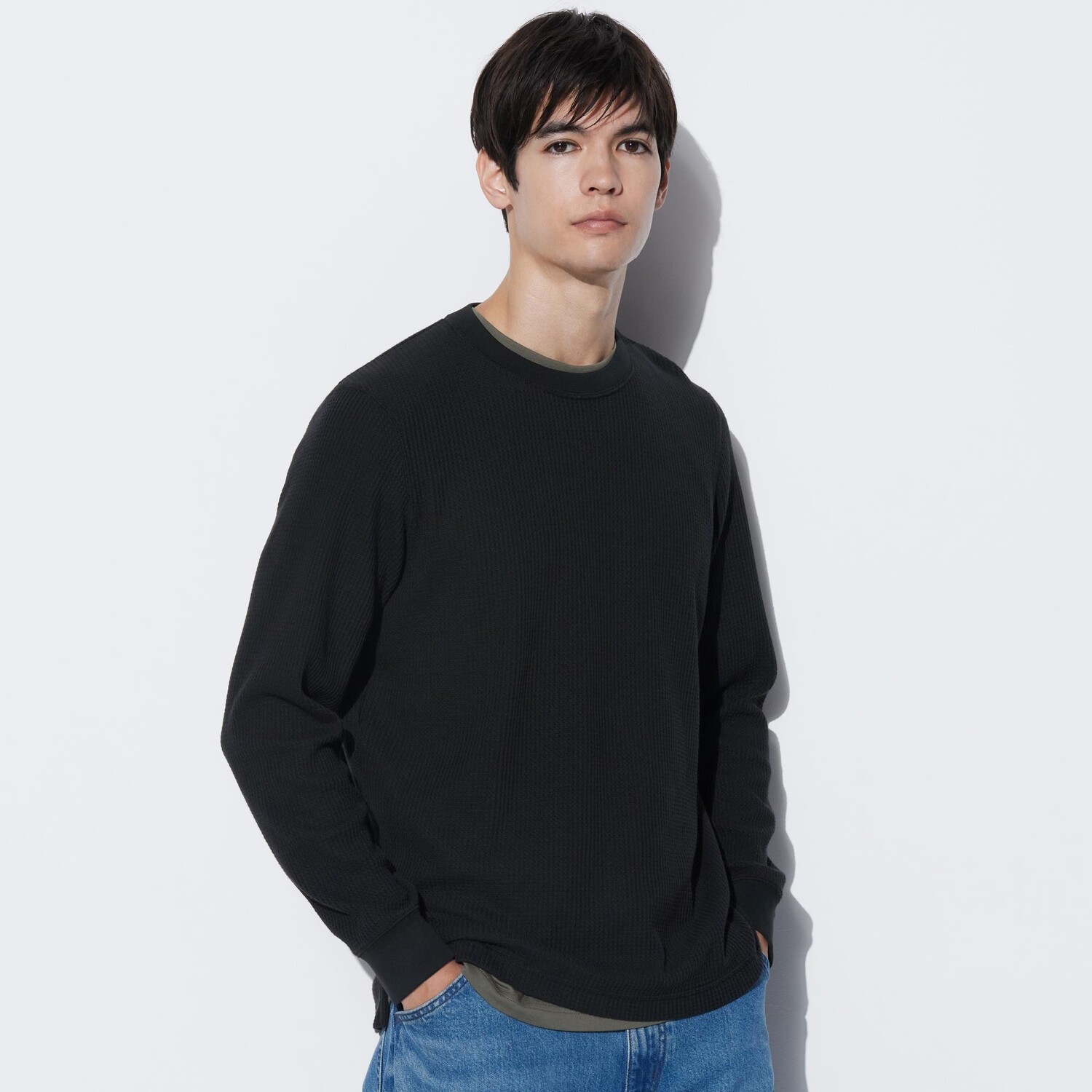 

Футболка Uniqlo с круглым вырезом, черный