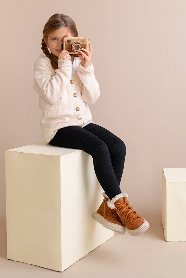Детские ботинки для девочек на плоской подошве Adia nubuck plush fur Kids A More, Cinnamon — фото 4