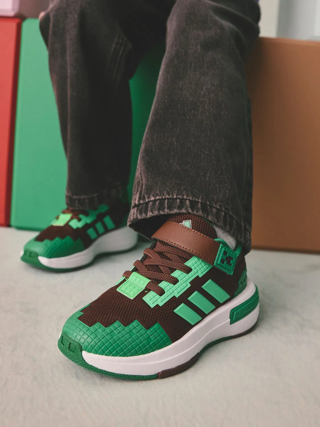 Кроссовки с эластичной шнуровкой adidas Minecraft Pro, коричневый