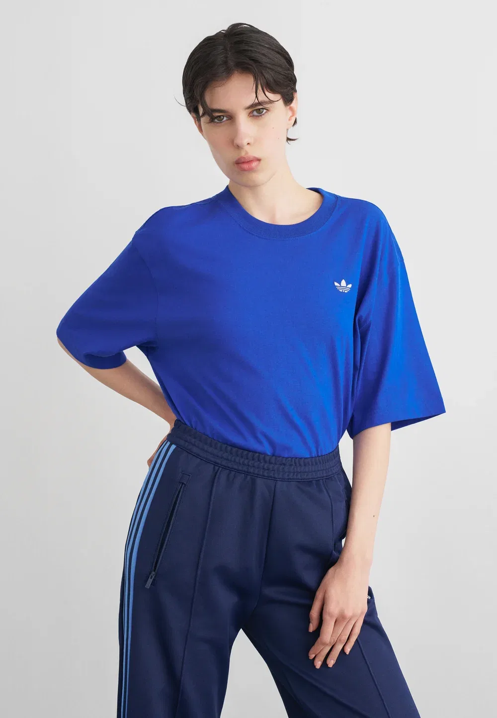 Ess tee os - базовая футболка Adidas Originals, Bold Blue