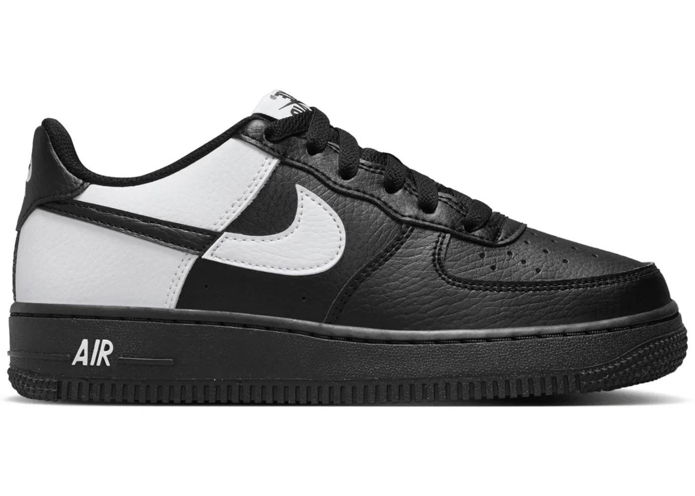 Детские кроссовки Lifestyle Nike Air Force 1 Low Next Nature, Black/White