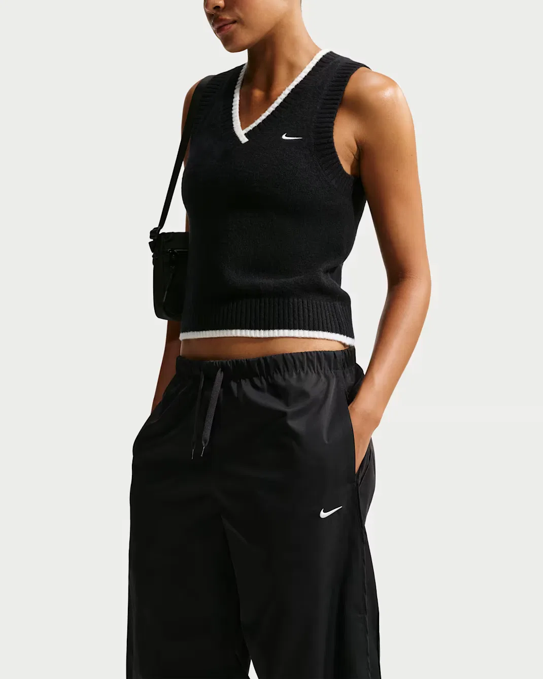 Женский свободный жилет-свитер Nike Sportswear Chill Knit, Black/White/White — фото 3