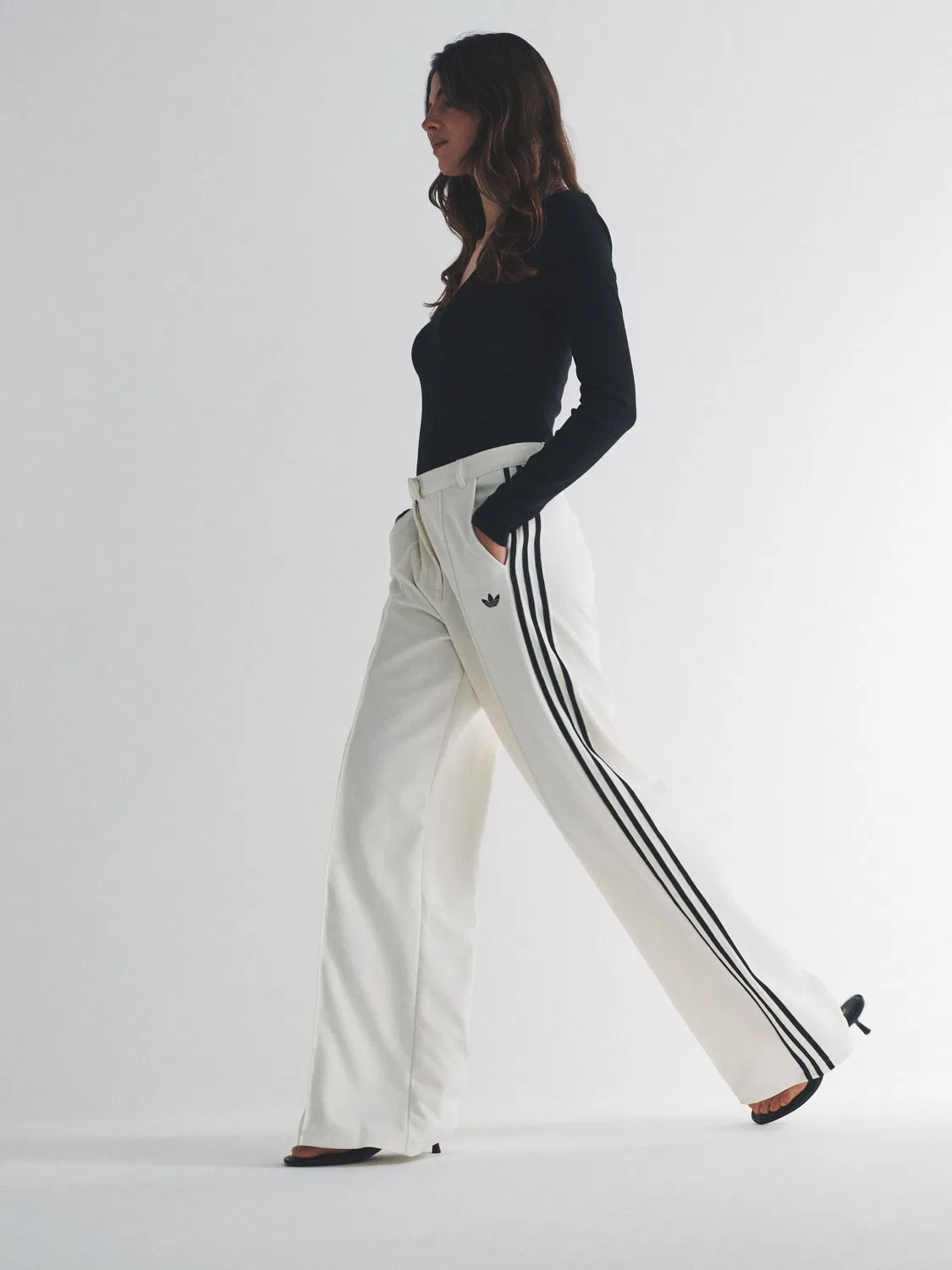 Брюки спортивные, свободный крой, Manager Tailored Trousers, adidas Originals, белый — фото 2