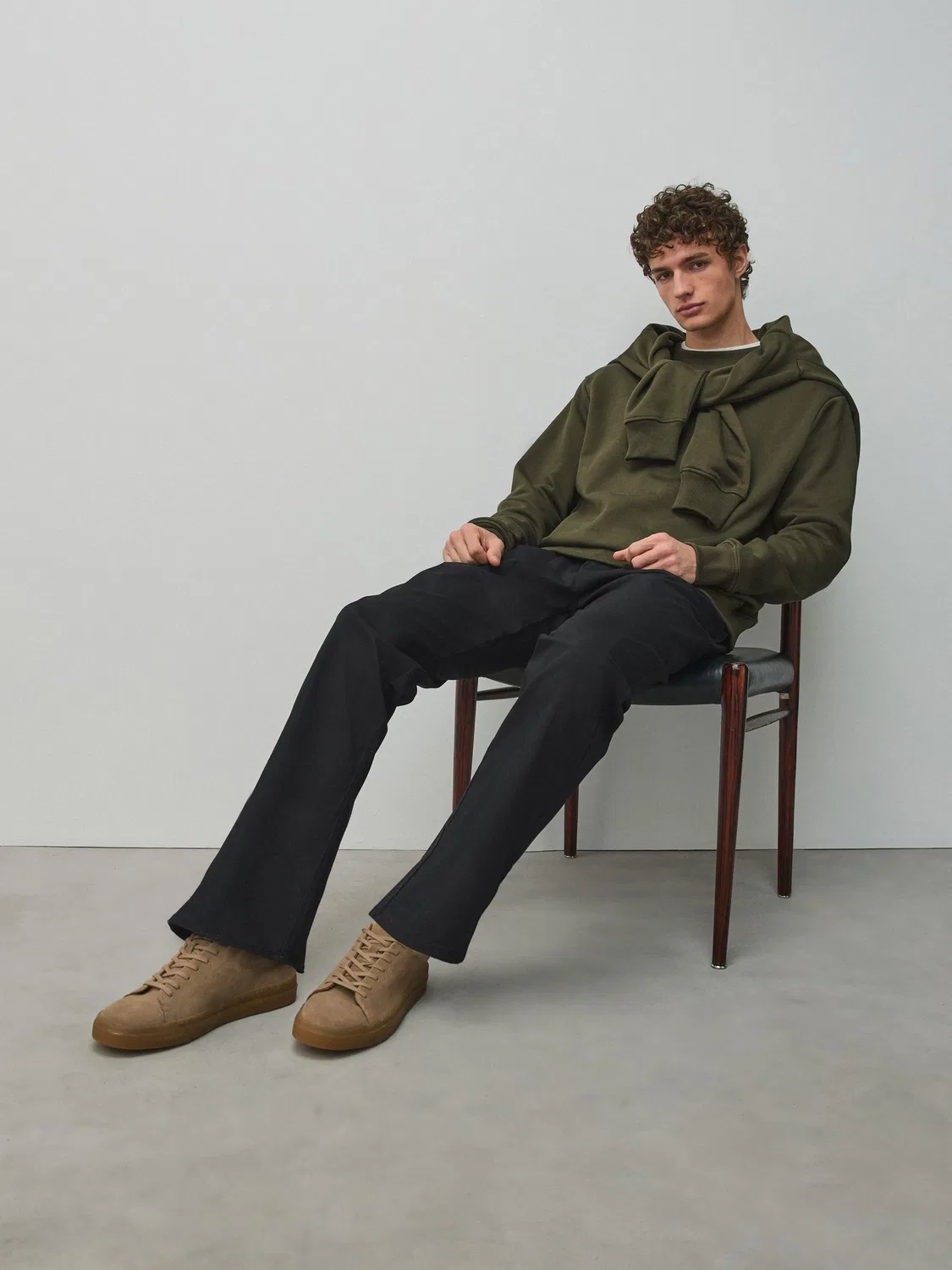 Брюки чинос, Regular Tapered Fit Next, черные — фото 3