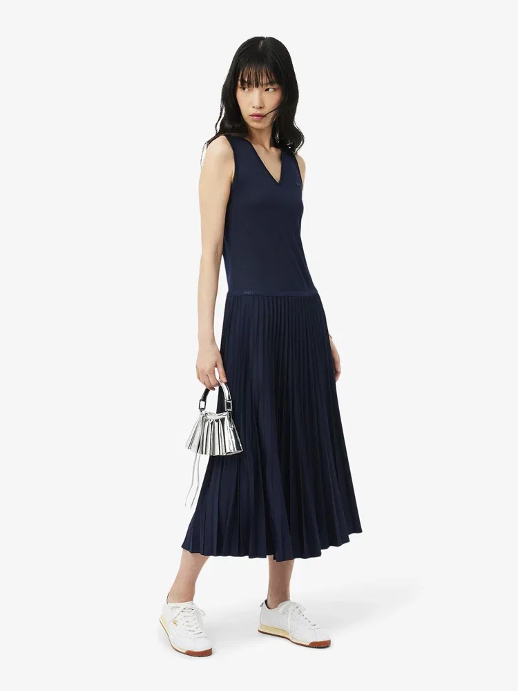 Платье LACOSTE Navy V-образный вырез, плиссированная юбка — фото 4