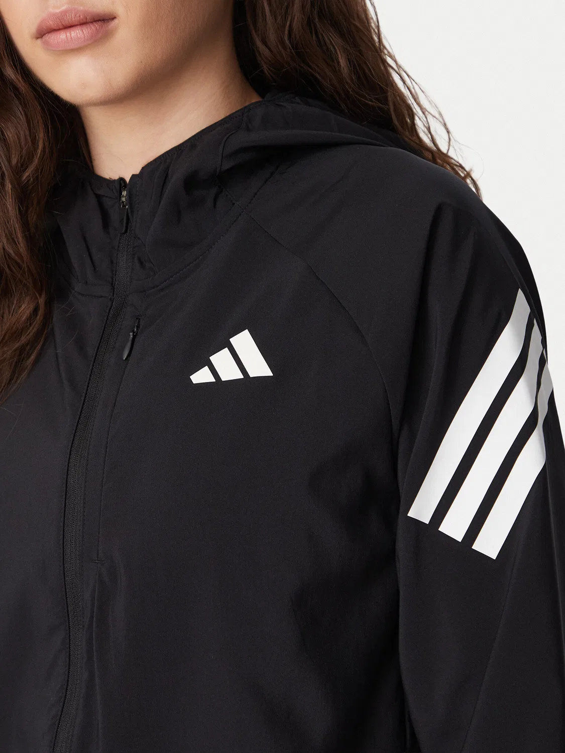 Женская демисезонная куртка стандартного кроя Running Adidas, черный — фото 4