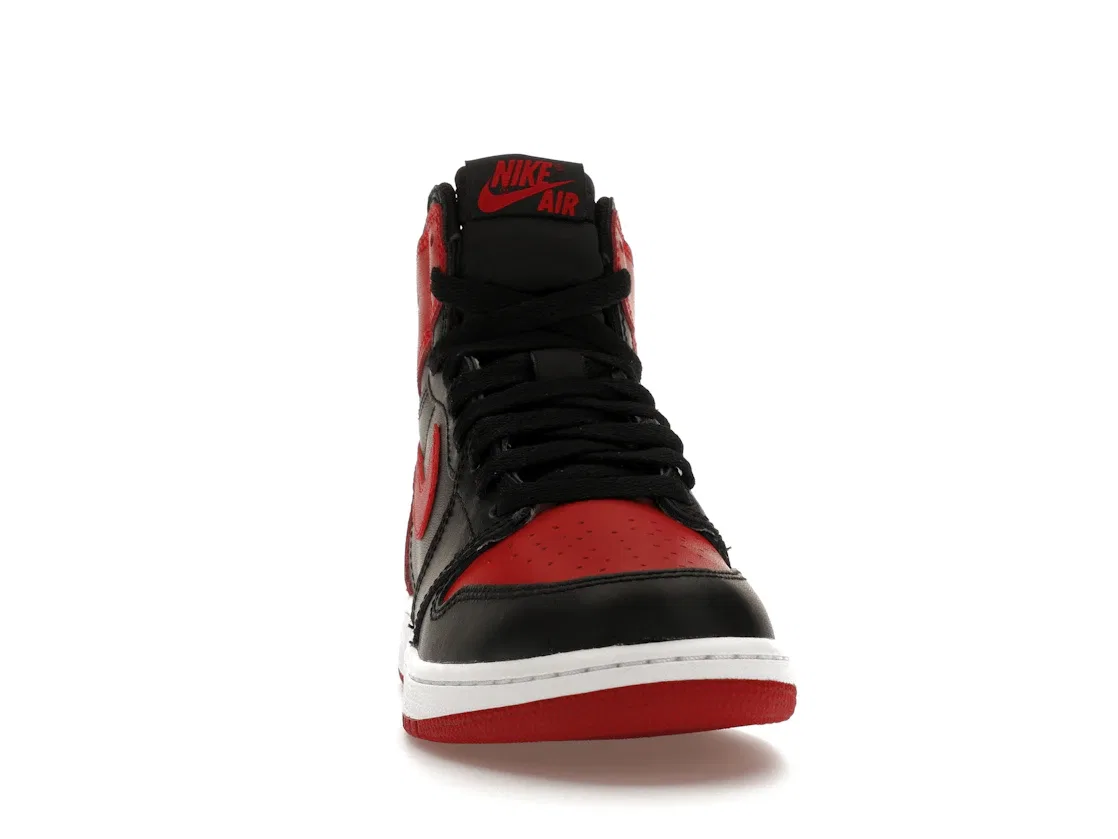 Детские кроссовки с кроем Air Jordan 1 Retro Jordan, Black/Varsity Red-White — фото 2