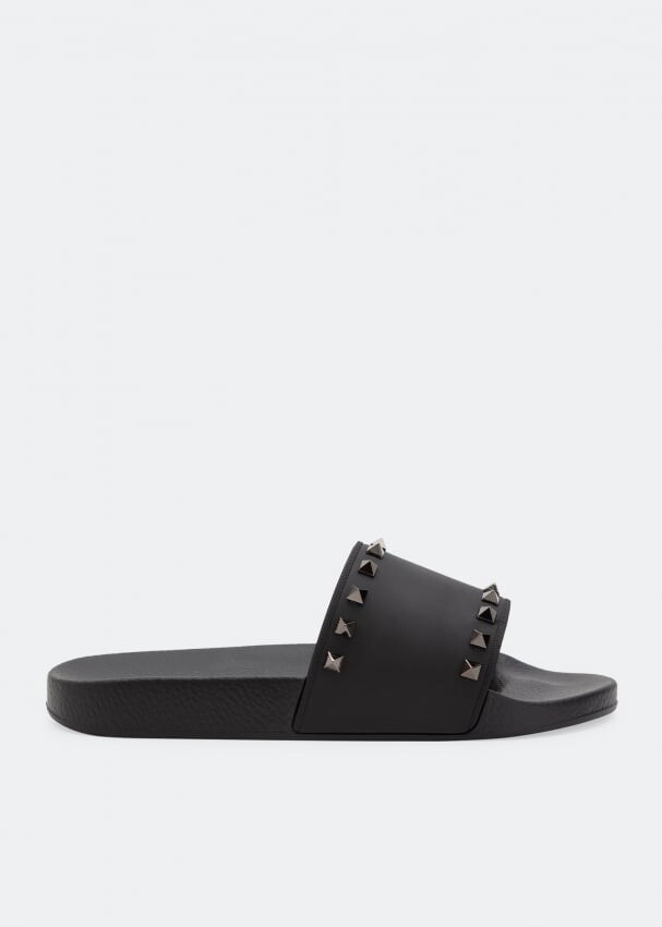 

Шлепанцы VALENTINO GARAVANI SUMMER ROCKSTUD PVC / RUBBER, черный