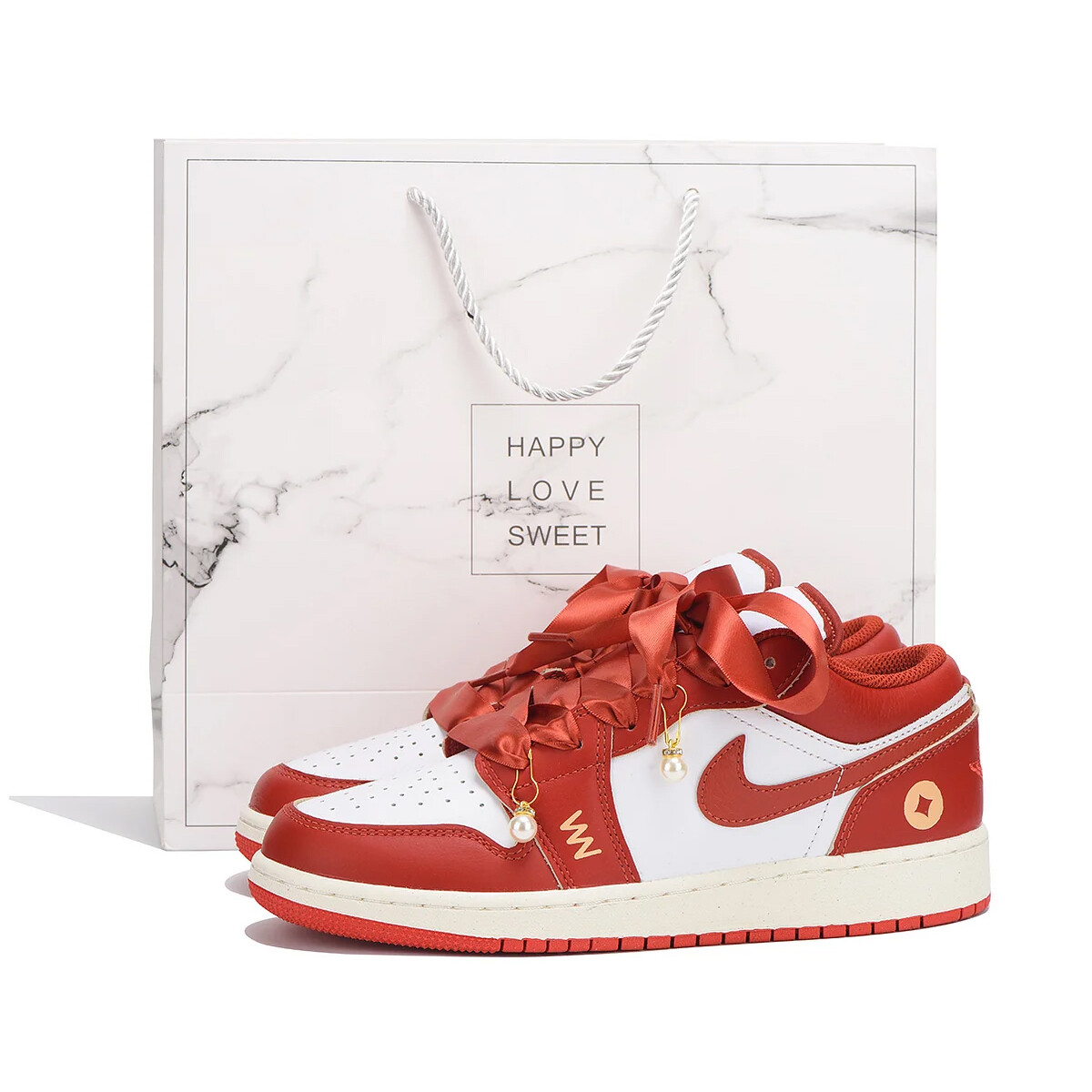 

Кроссовки Air Jordan 1 Vintage Basketball Women's Low-Top, красный/белый