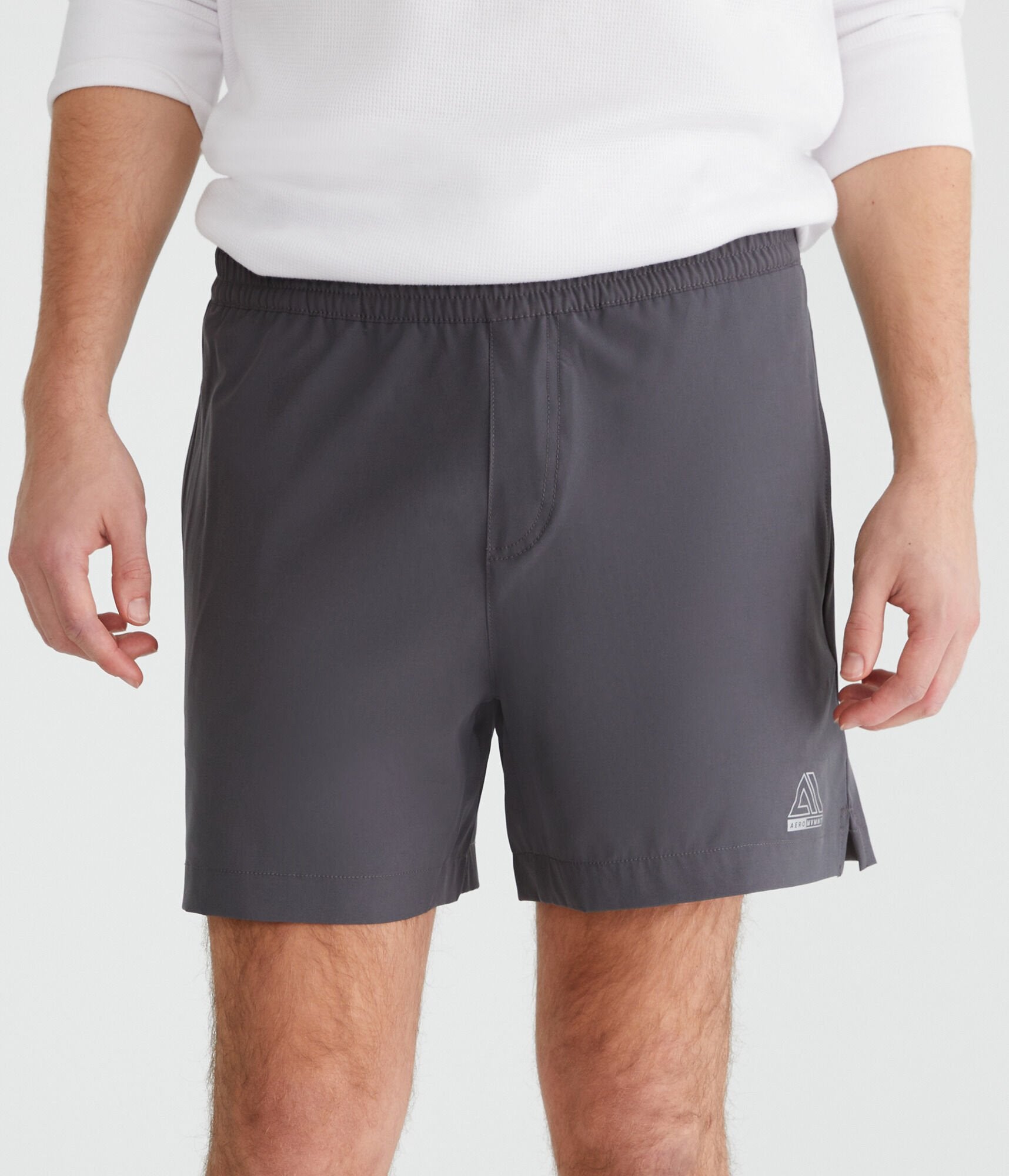 

Aeropostale Mvmnt Гибридные активные шорты 5.5", темно-серый