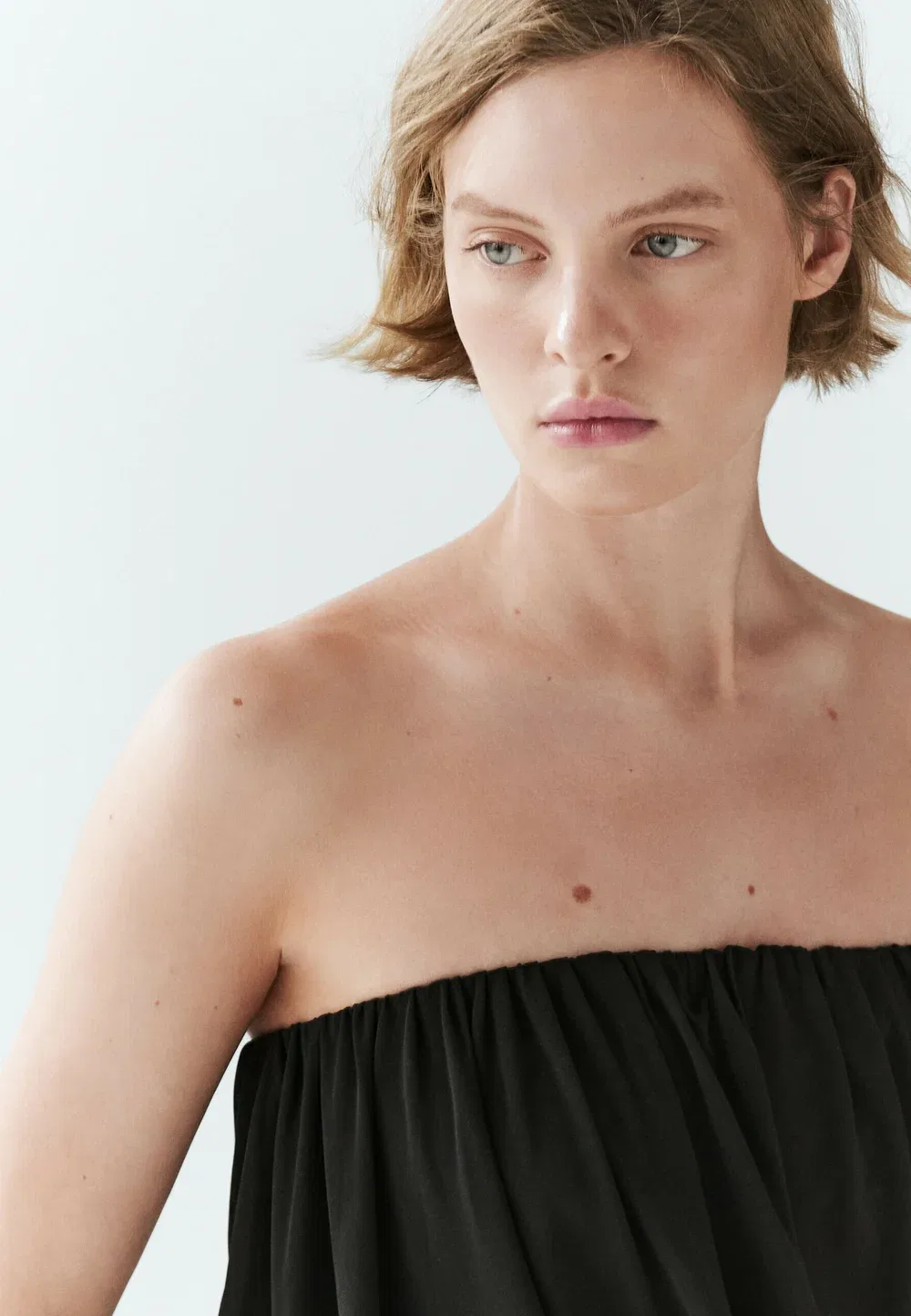 Топ без бретелей, струящийся - топ Massimo Dutti, Black — фото 3