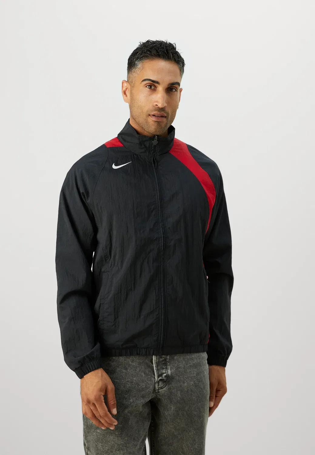 Тренировочная куртка Nike Performance, Black/Gym Red — фото 3