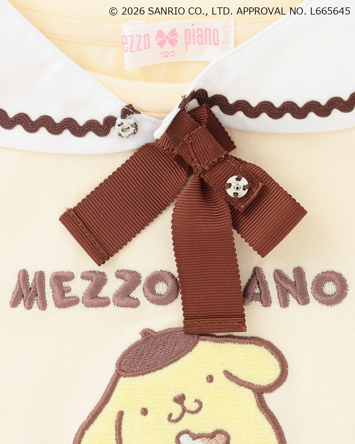 Детская футболка с полукруглым воротником и аппликацией Pompompurin, модель 30th Anniversary, mezzo piano, Cream — фото 4