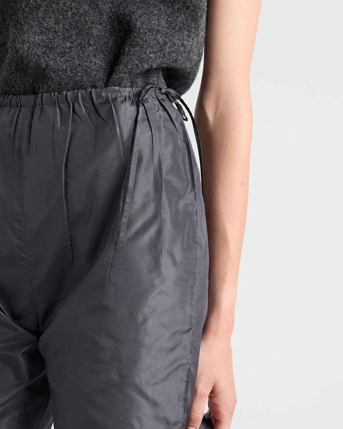 Бермуды прямого кроя Prada, серый — фото 3
