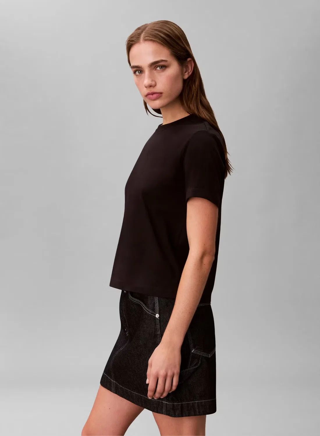Футболка классическая с логотипом Calvin Klein, черный — фото 3
