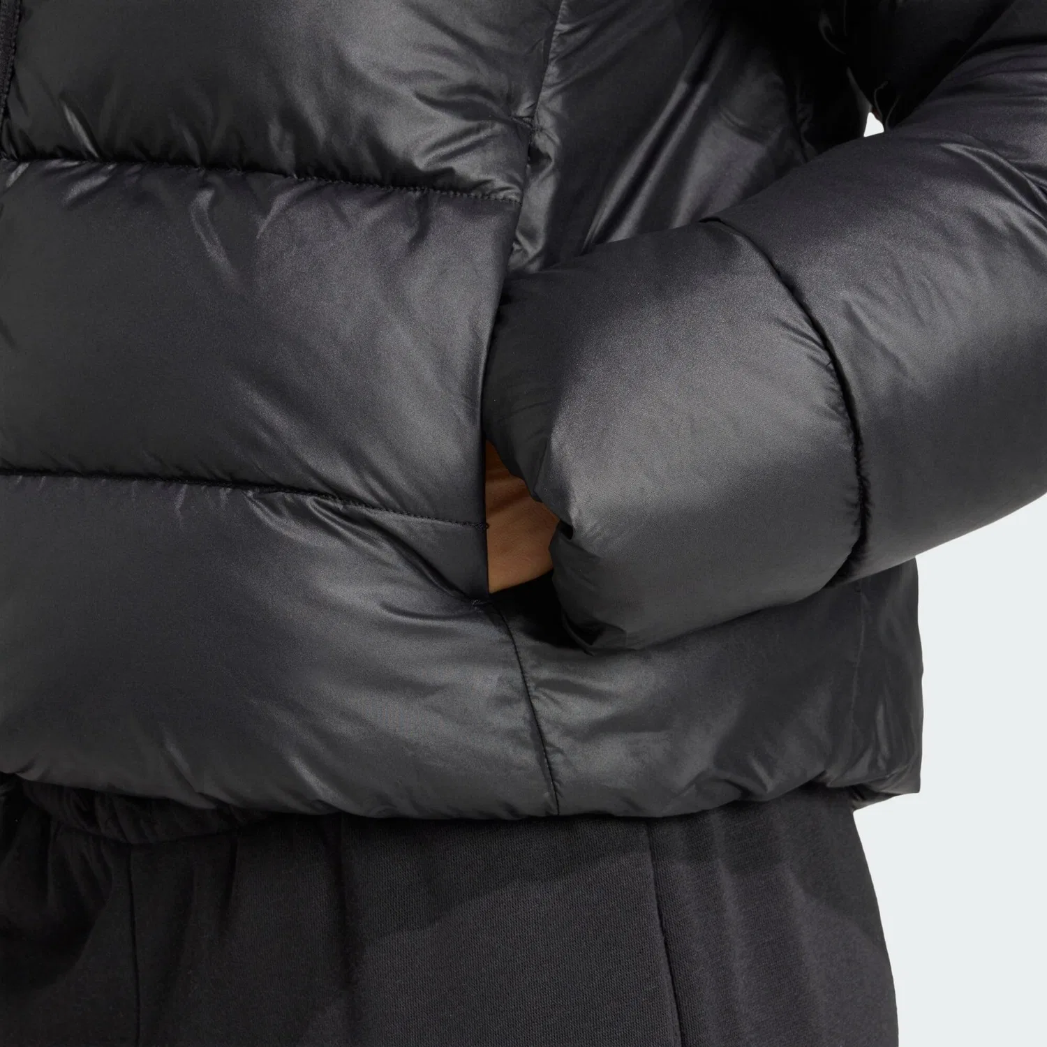 Мужская утепленная куртка Essential CLIMAWARM Adidas, Schwarz — фото 4