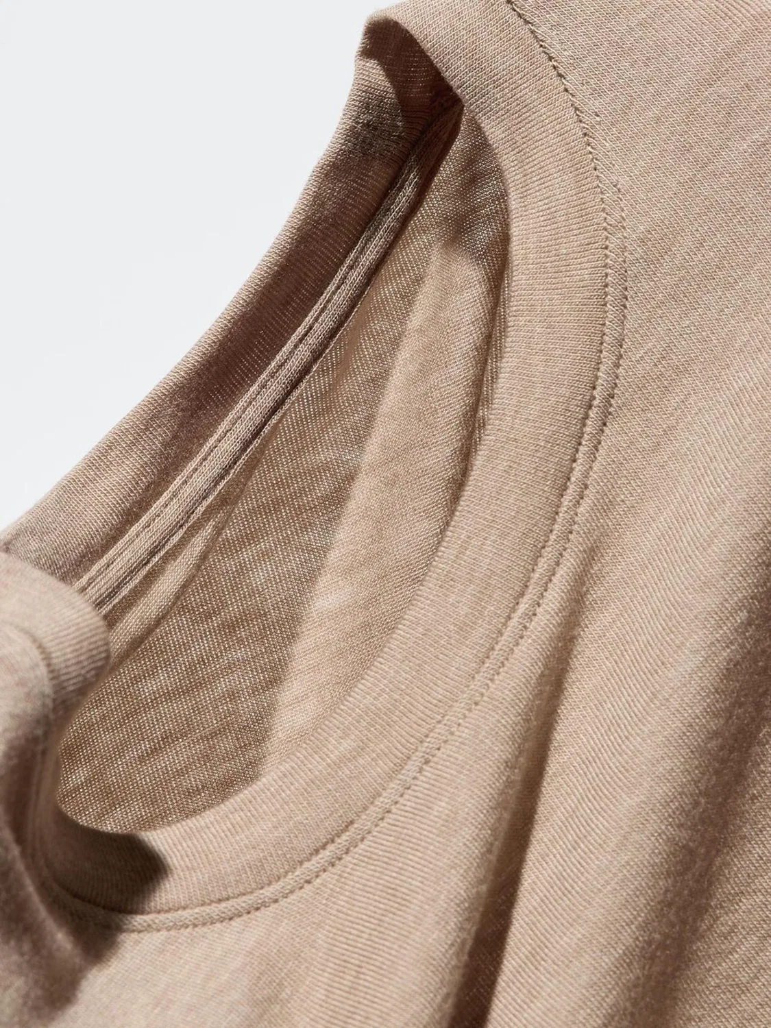 Футболка с длинным рукавом HEATTECH Uniqlo, светло-бежевый — фото 3