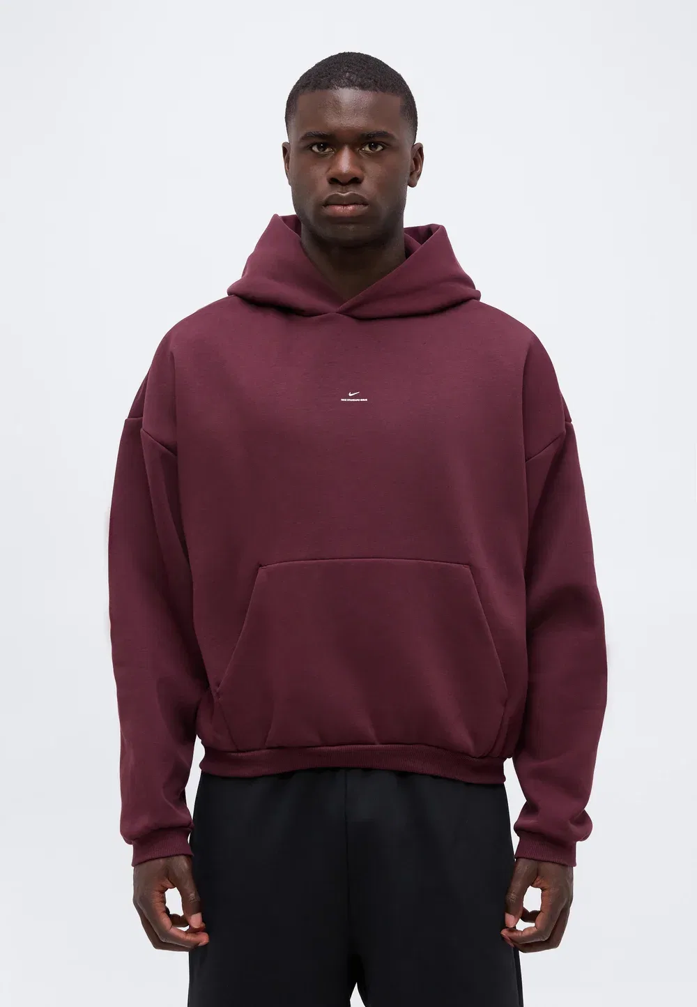 Стандартная модель - толстовка Nike Performance, Burgundy Crush/Pale Ivory