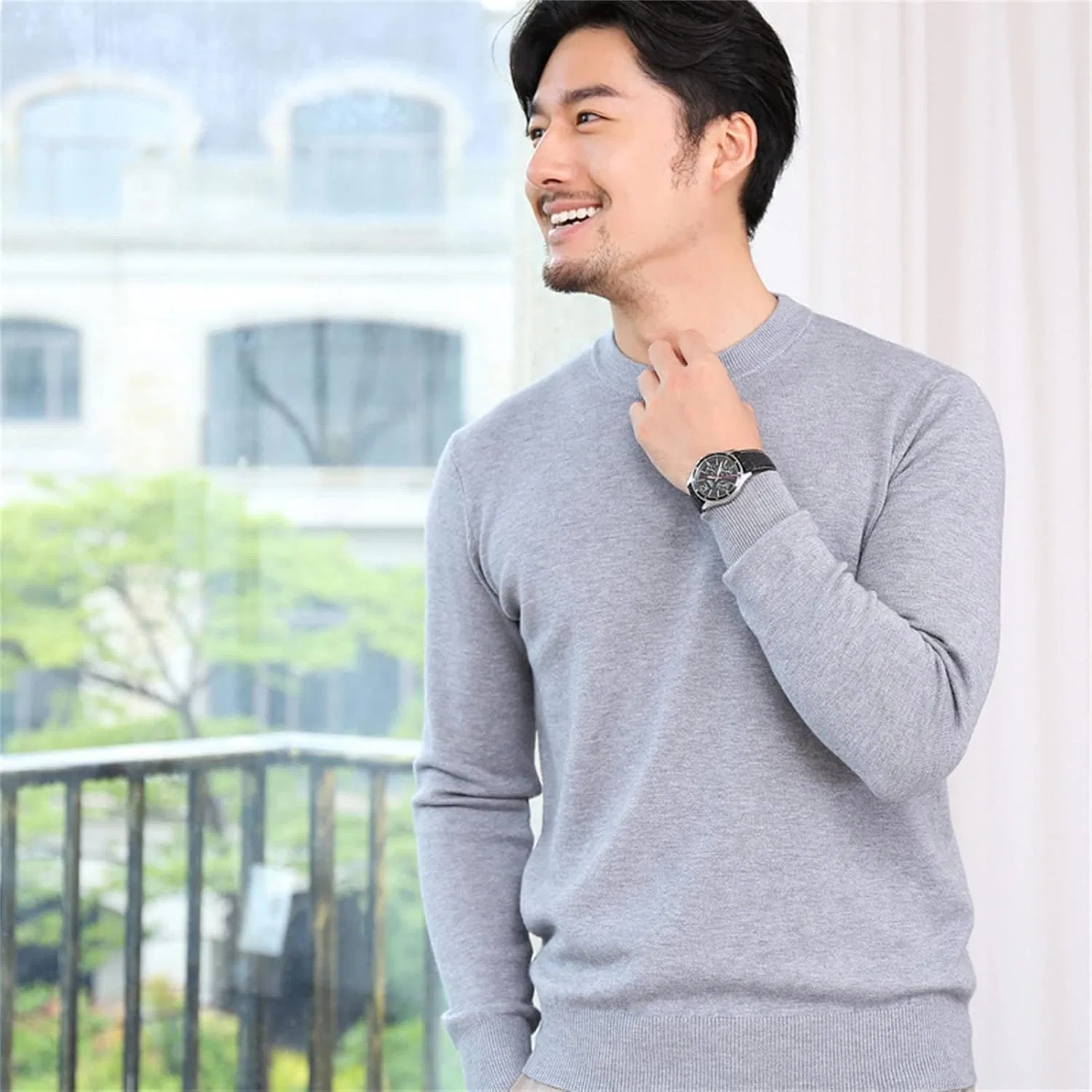 Свитер с круглым вырезом, Slim Fit, Lightgrey Generic — фото 2
