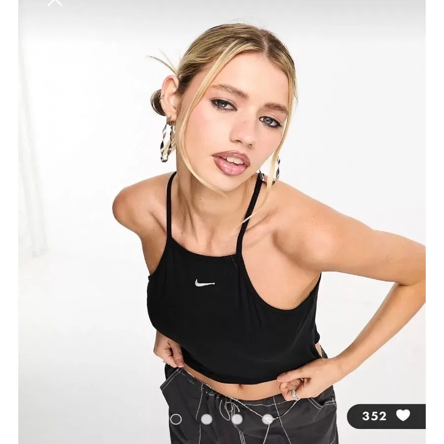 Женский топ без рукавов из рибаны Nike Sportswear Essentials Ribbed, Черный — фото 2