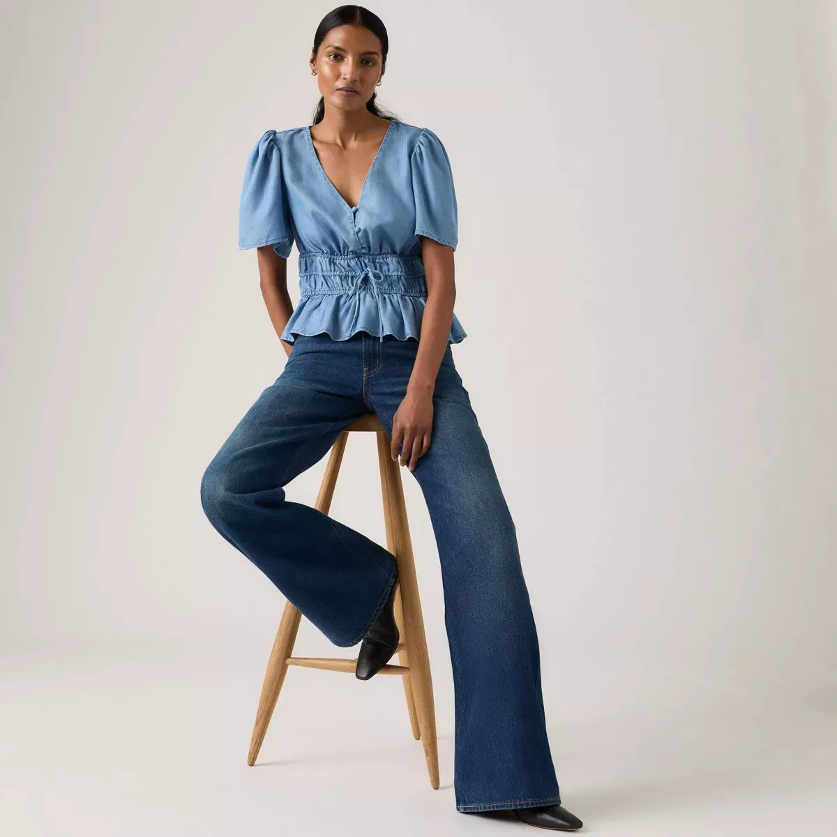Женские джинсы клеш свободного кроя Levi's, Good Fortune — фото 4