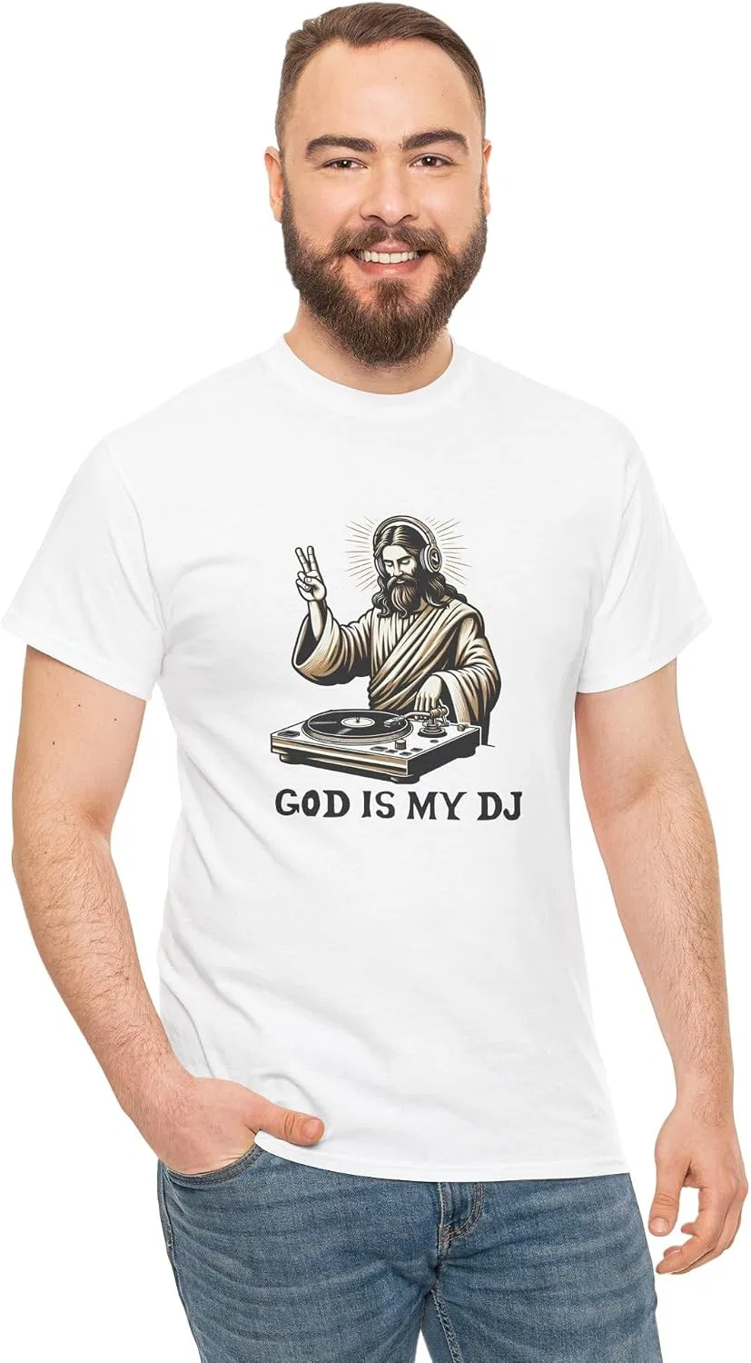 Мужская футболка с принтом God is My DJ, белый — фото 4